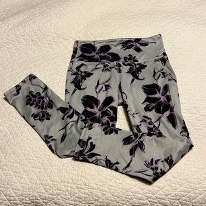 Athleta Women’s XS Capri Legging